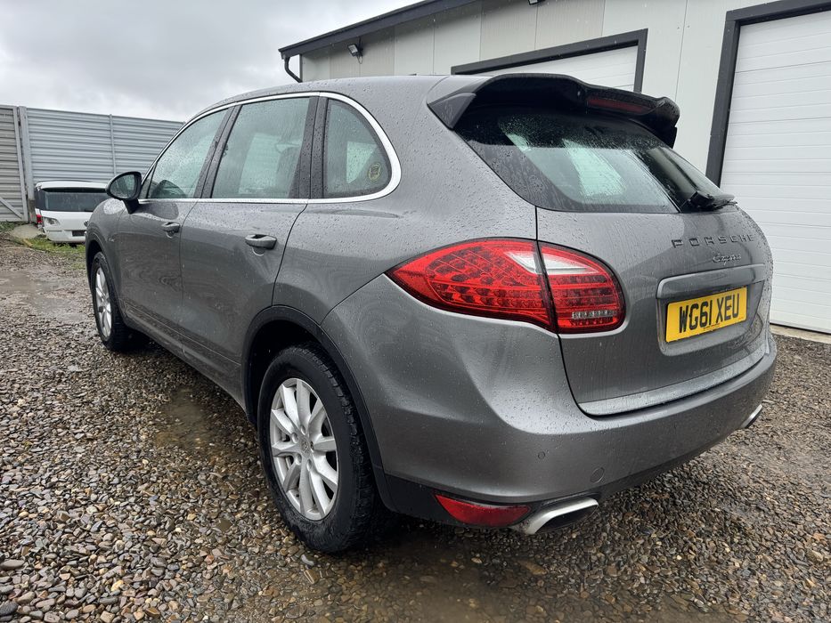 Dezmembrez Porsche cayenne 3.0tdi crca 2011-2017