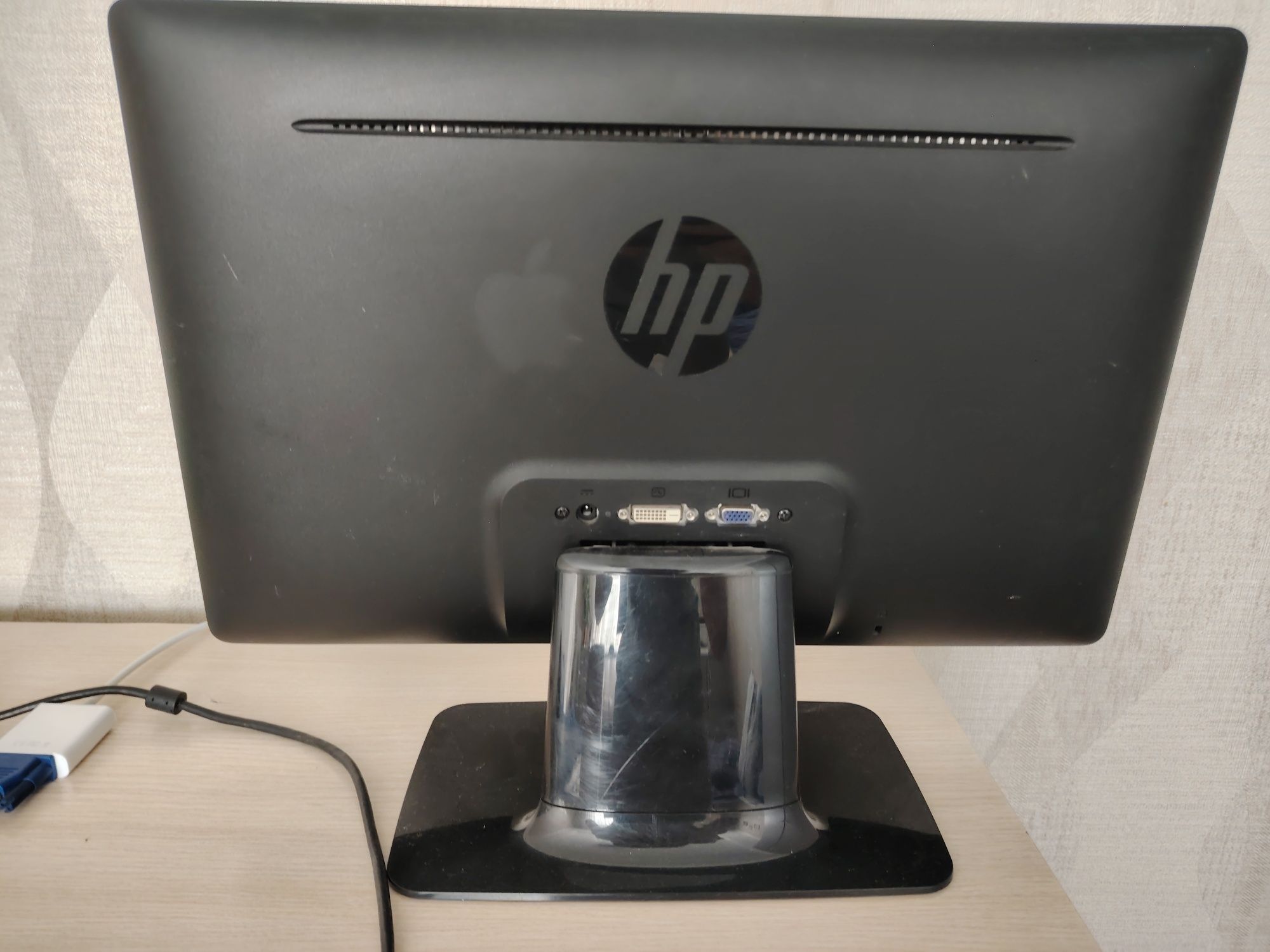 Монитор hp 20" vga/dvi