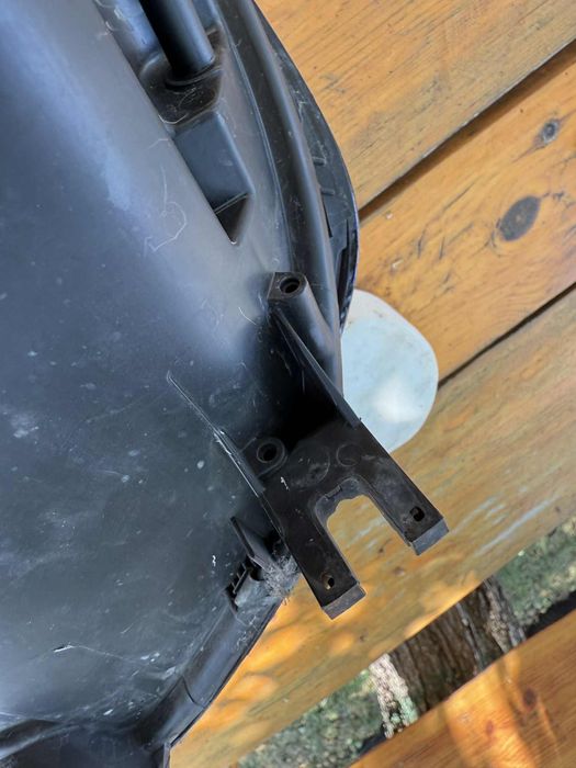 Кеснонов фар за ауди а4 б9