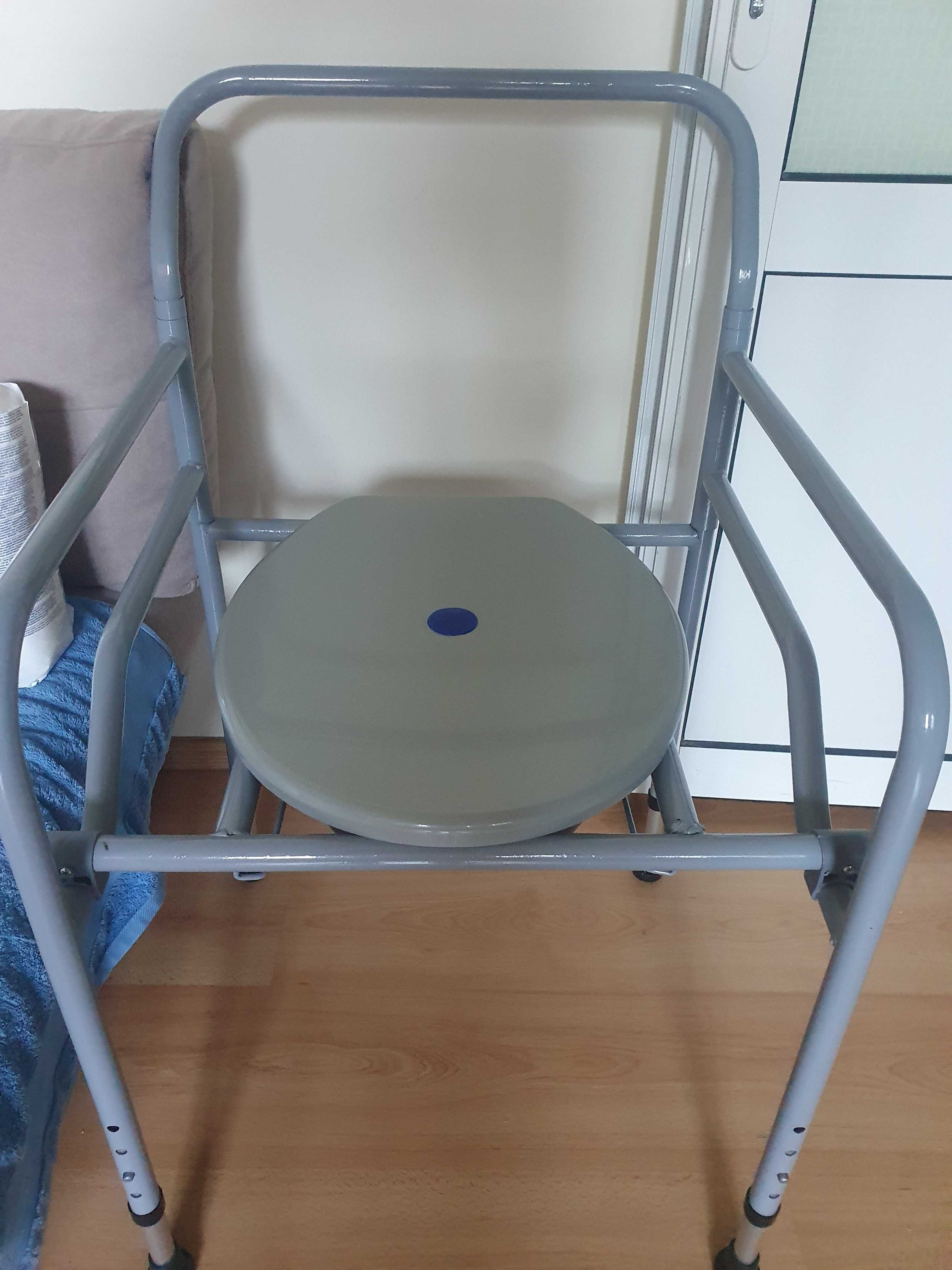 Wc mobil pentru persoane imobilizate