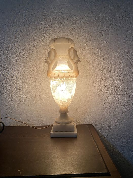 Италианска алабастрова лампа 1950 1960 неокласически стил