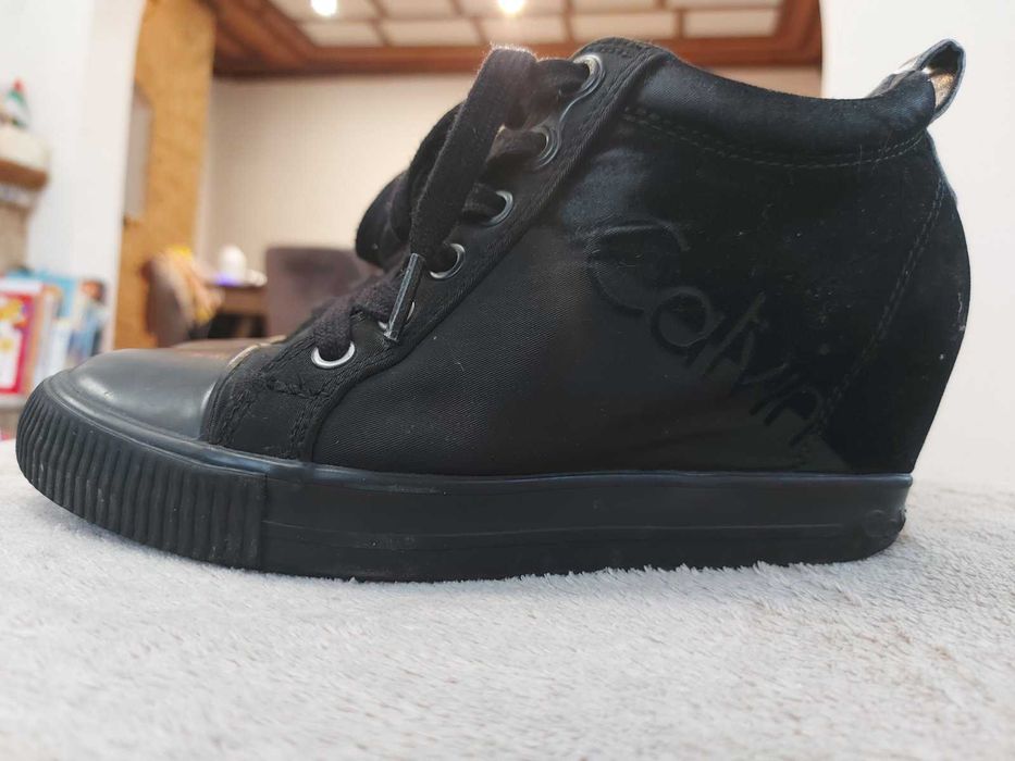 Кецове Calvin Klein  36