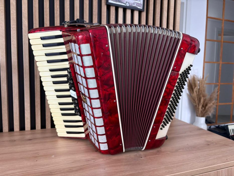 Acordeon Parrot/Scandalli cu 96 de basi
