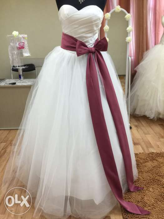 Новое шикарное платье