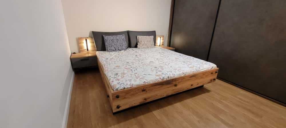 Pat Dover, 180x200 cm, 2 noptiere incluse, LED,  Gri /Lemn antichizat