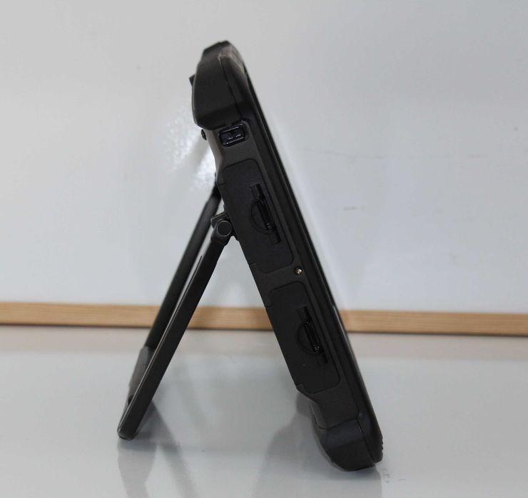 Winmate M133K Rugged Windows Tablet