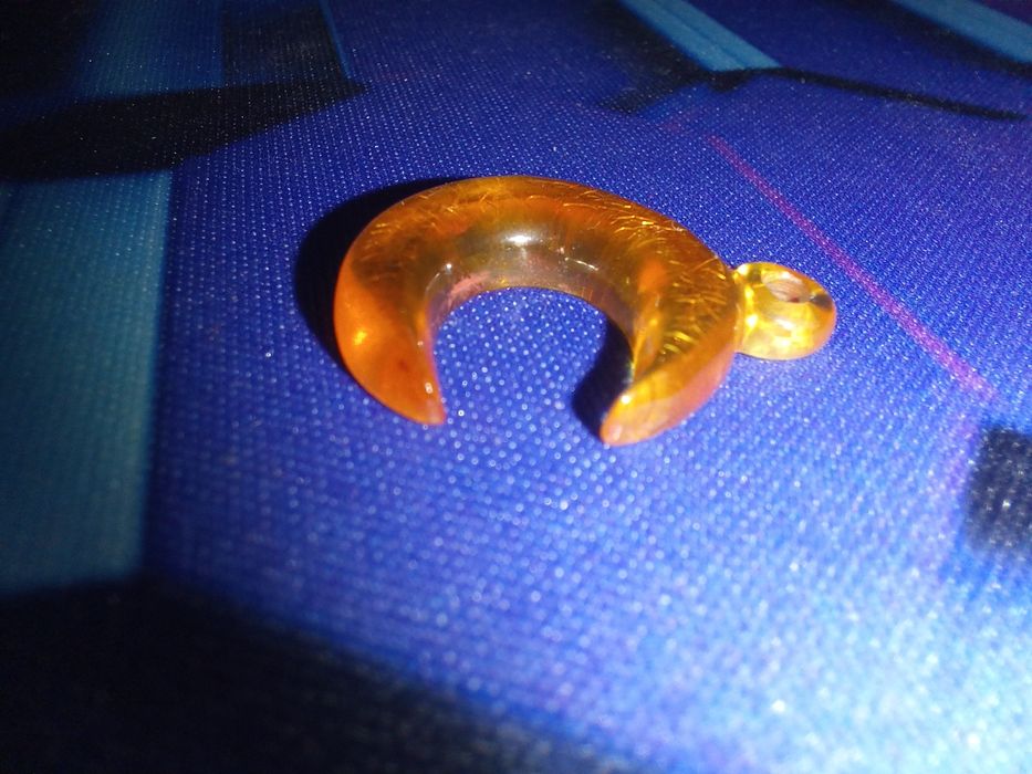 Натуральный камень янтарь кулоны Yantar toshli kulon