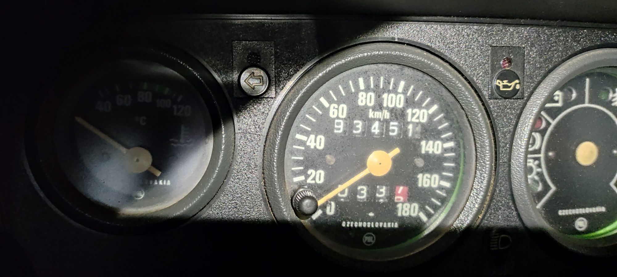 Продавам Шкода 105 L