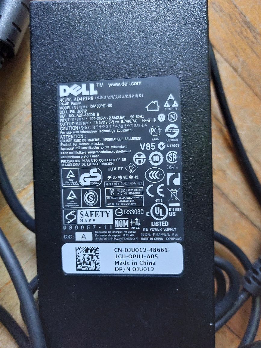Dell-docking station K 17 A 001 ,WD15