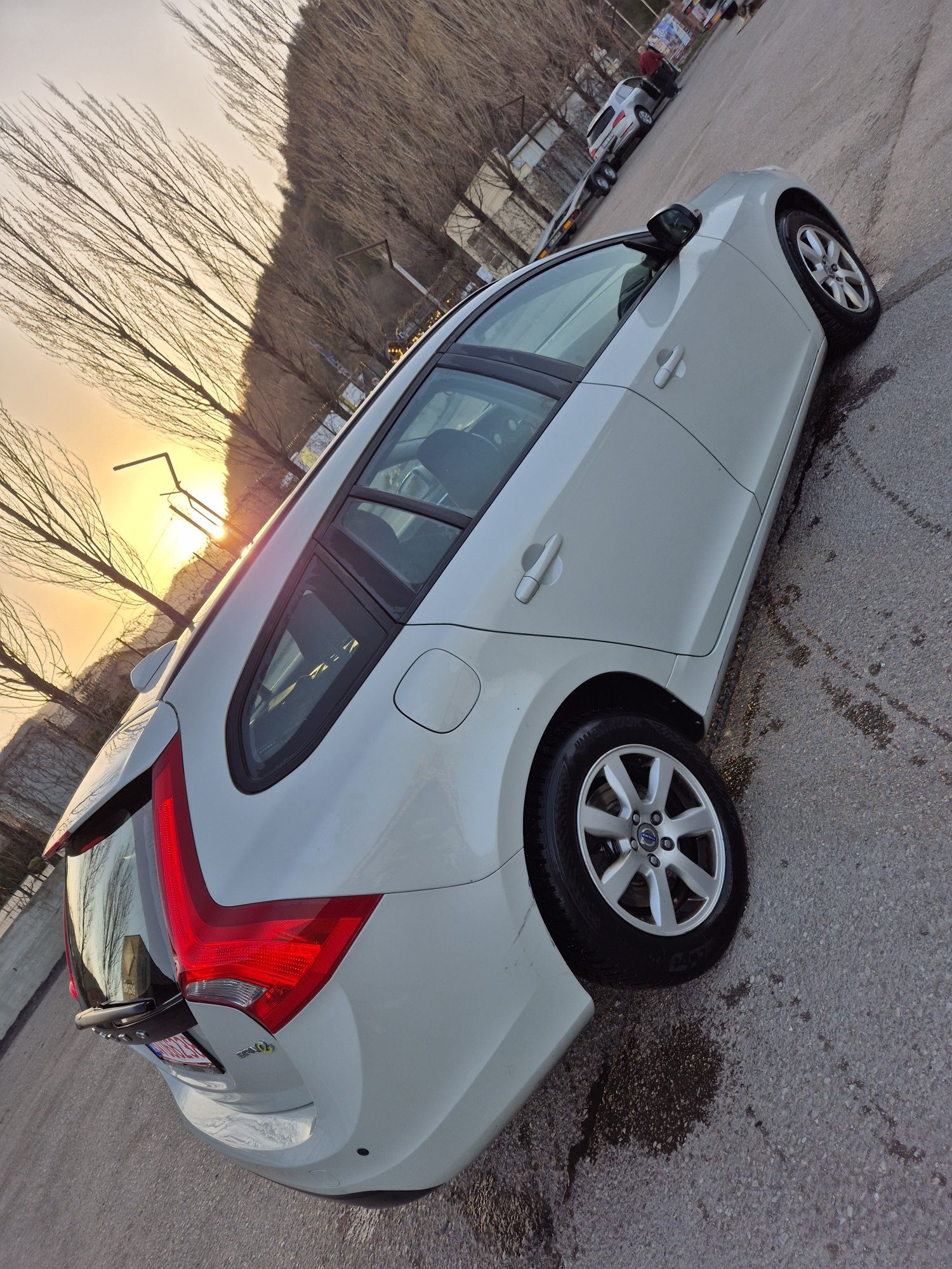 Volvo v60 2011 1.6 diesel 114cp