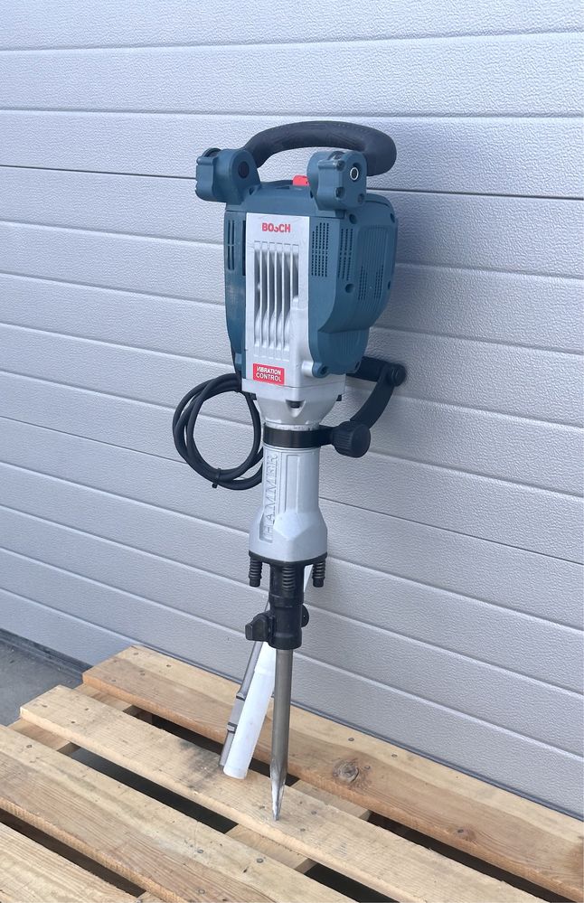 Къртач под наем BOSCH GSH 16-30