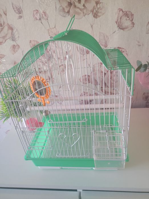 Продам клетку для попугаев