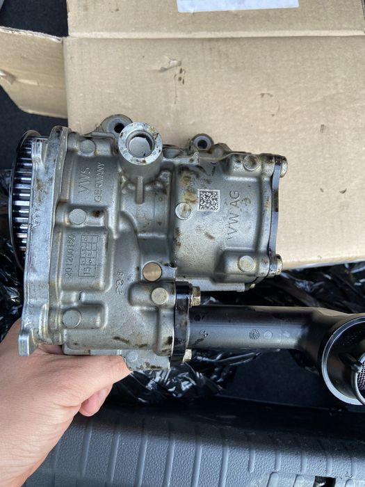 Pompa ulei 2.0 TDI