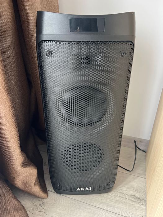 Boxa Akai  Party Box -Puternica