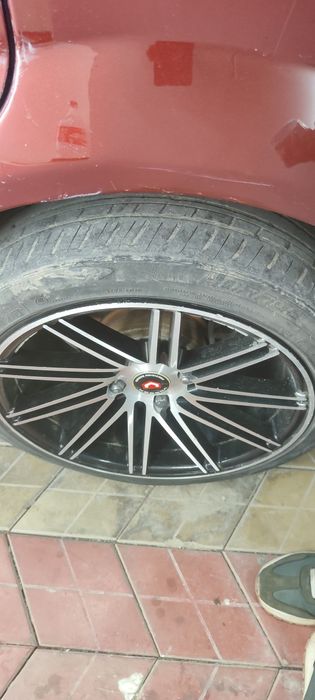 Balon diska sotiladi..