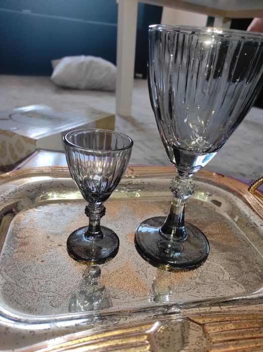 Бокалы с рюмками 24 шт черного цвета