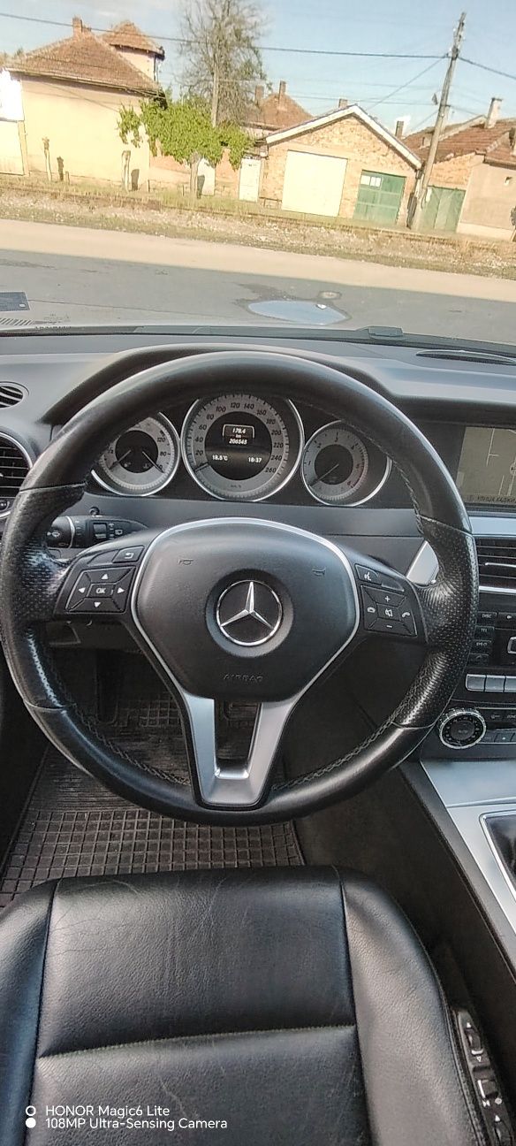 Mercedes Benz С220 W204