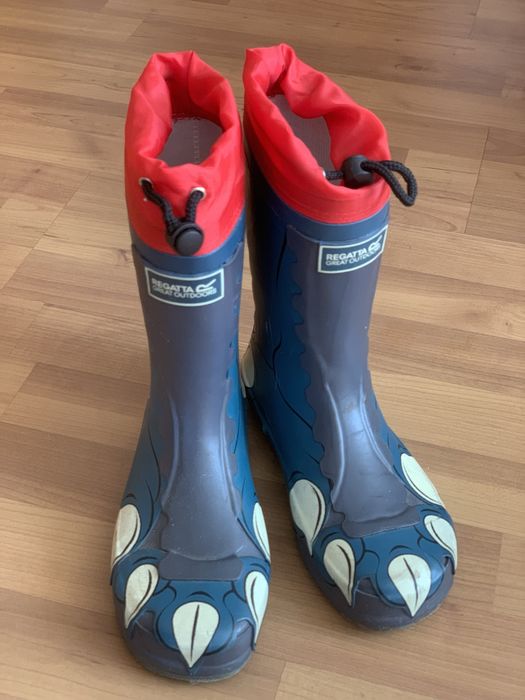 Детски ботуши размер 34