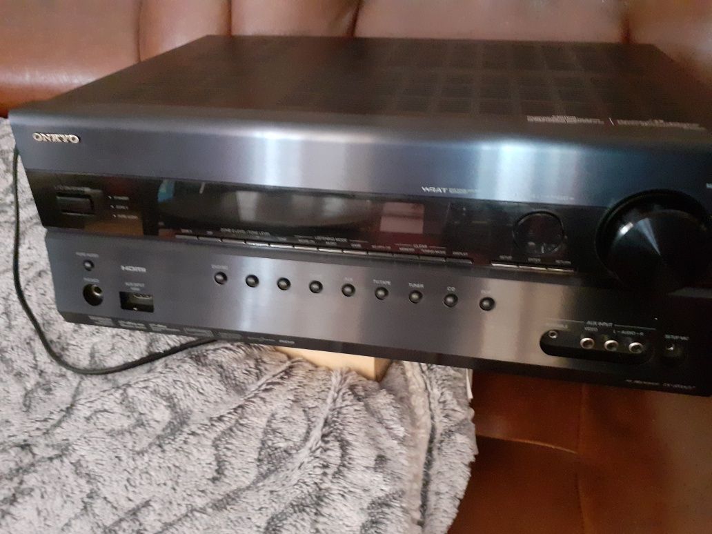 Onkyo  TX -SR 607audio-video receiver