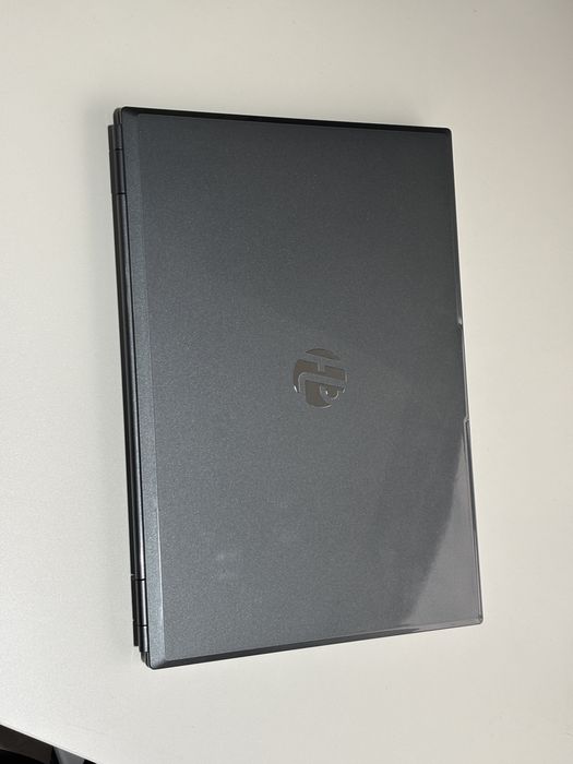 Hp core i3 8chi avlod ideal holatda