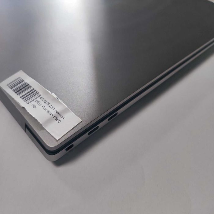 Лаптоп DELL Precision 5550 i7 Ram 16 512 SSD