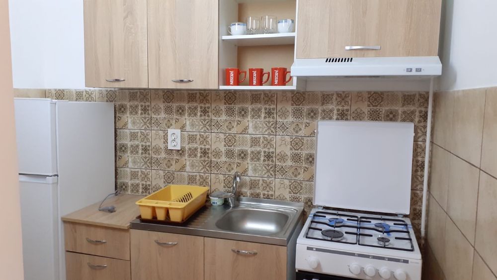 Inchiriez garsoniera