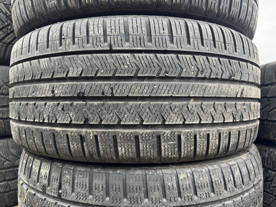 Anvelope 235/40/19 Vredestein