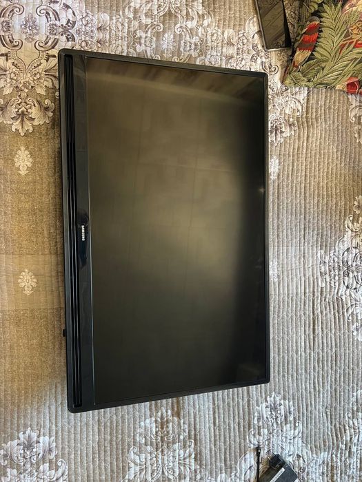 Тв Самсунг в хорошем состоянии