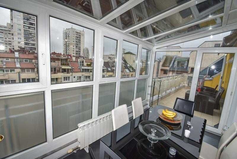 Продаваме Четиристаен Апартамент В Изток.