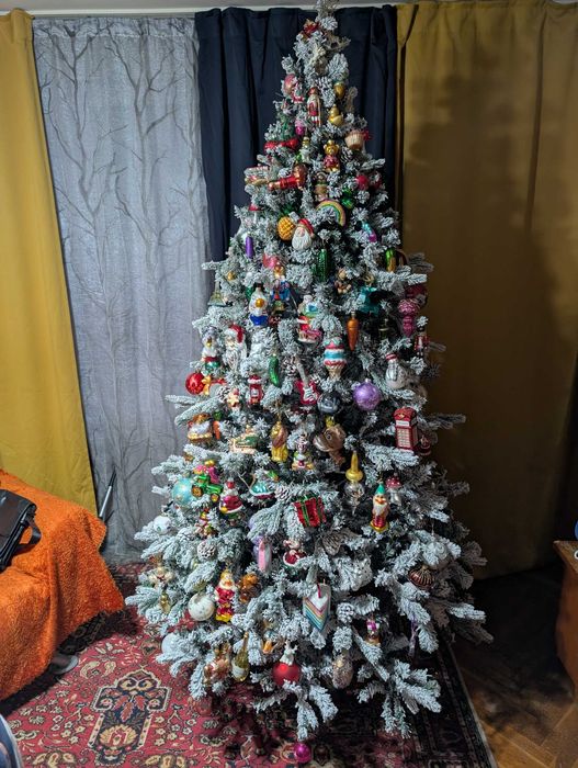 Изкуствена коледна елха