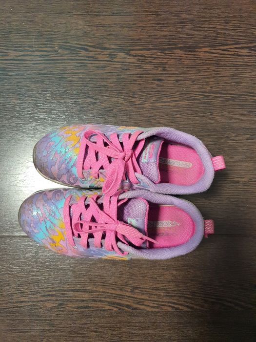 Adidași Skechers mărimea 34