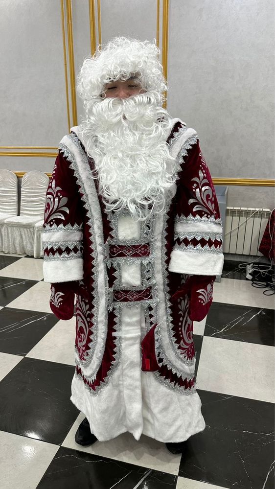 Продам костюм Деда Мороза и Снегурочки
