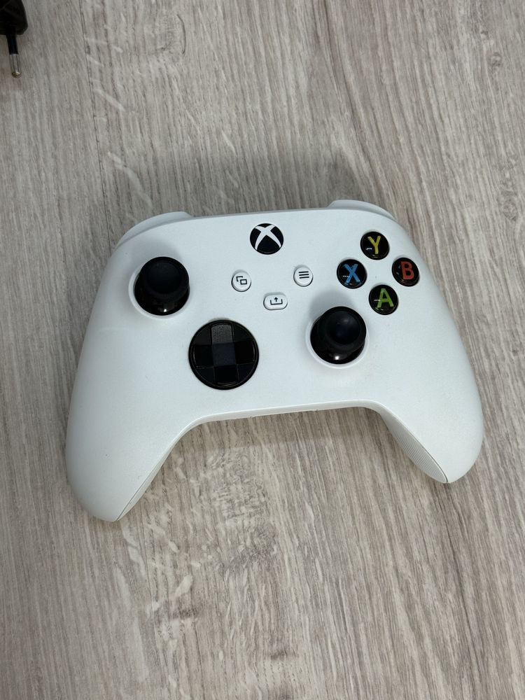 Xbox series S полная комплектация