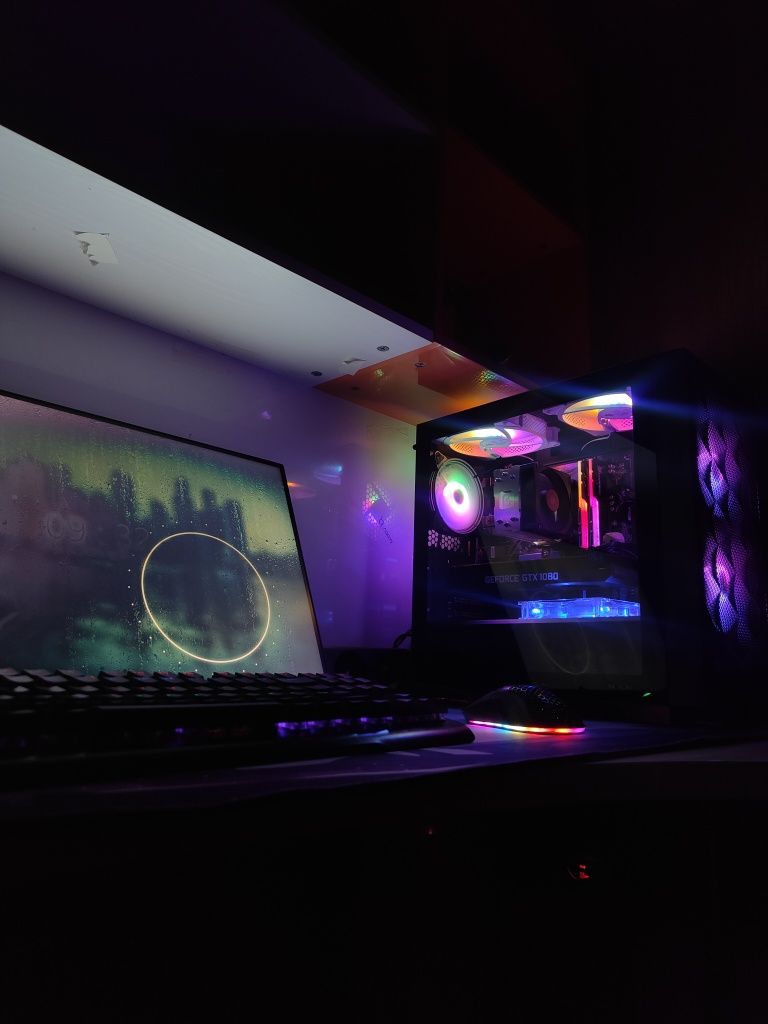 Setup Gaming Ryzen 5 + GTX 1080 | 32GB RGB | 144Hz | Gata de jocuri