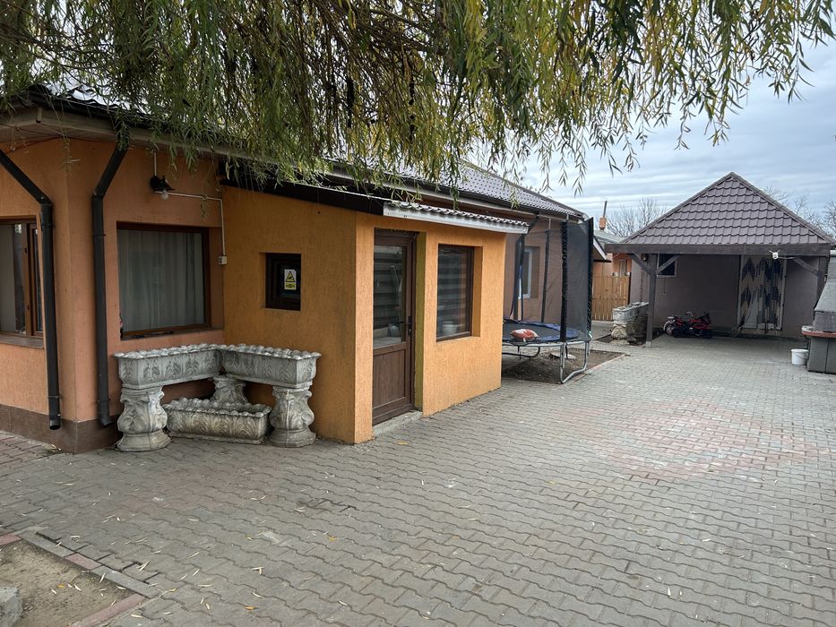 Vând Casă in Amara,strada băilor nr 120, Toate Utilitatile