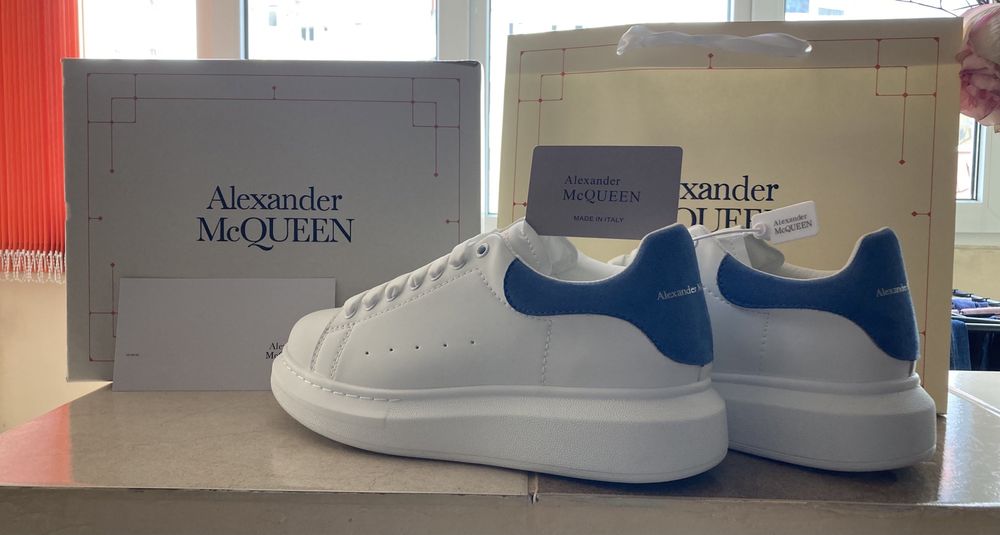 Alexander McQueen Blue