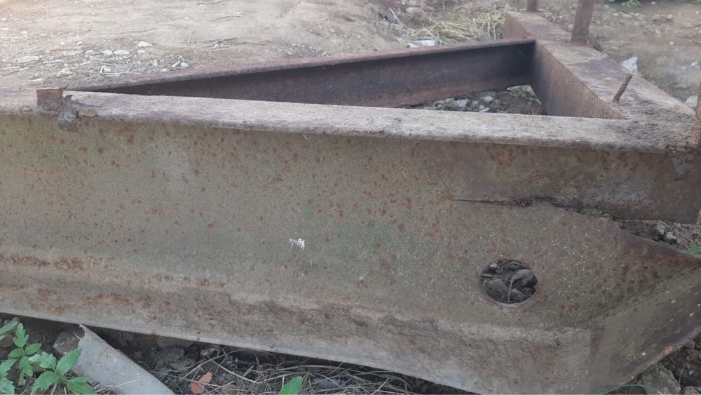 Продам швеллер 27, длина 9 метров