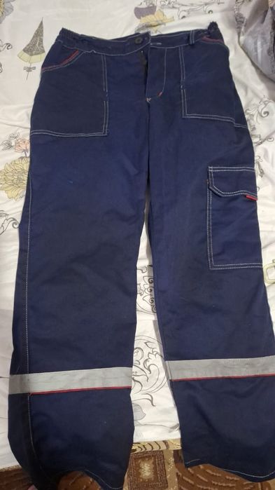 Продам Спец одежда  б/у пару раз одел а так норм состоянии