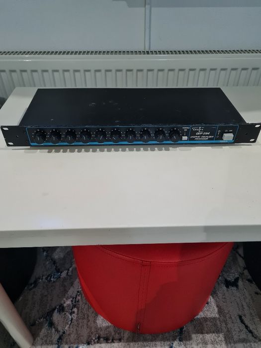 Egalizator audio rack 1U