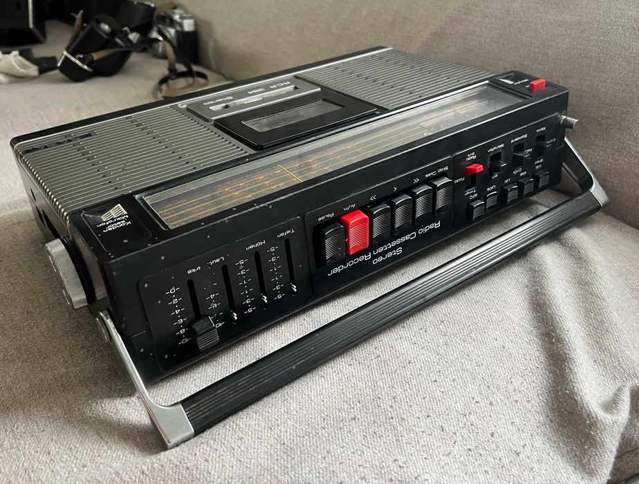 Casetofon retro SABA RCR 394 Stereo – Piesă de colecție anii ’80