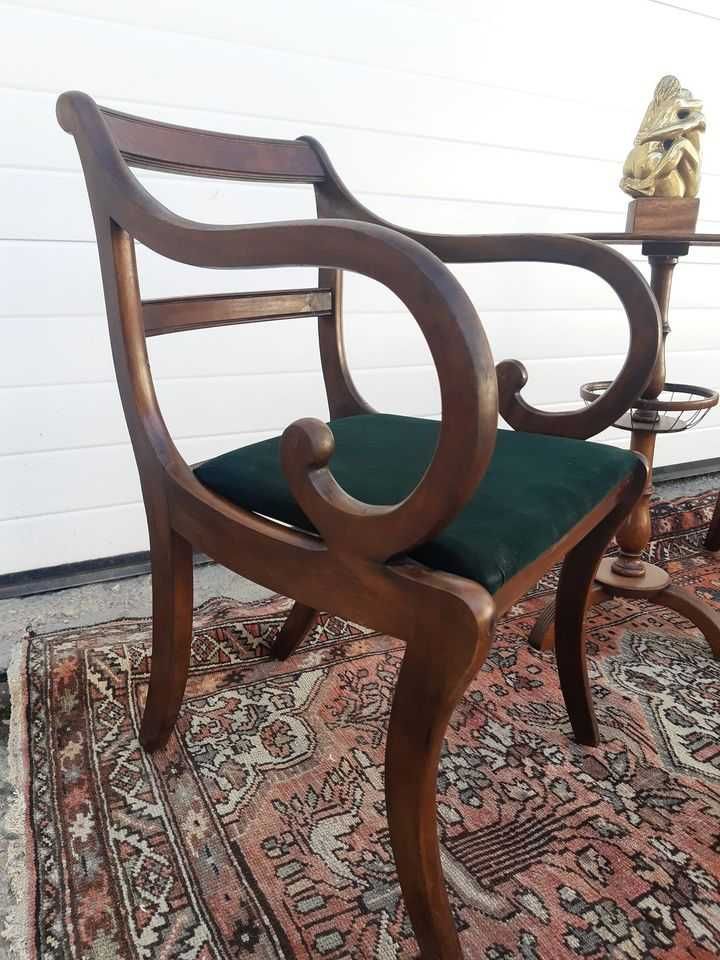 Антикварни Английски кресло с подлакътник и чист стол с дизайн 1800та