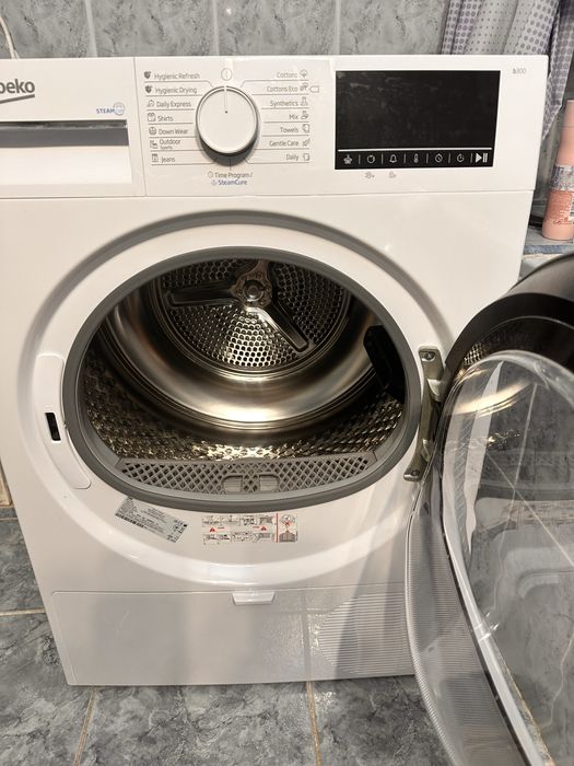 Uscator de rufe Beko B3T67230