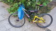 Vând bicicleta mountain bike full suspension