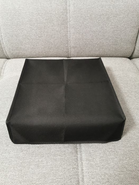 Vând playstation 4 pro 1Tb impecabil