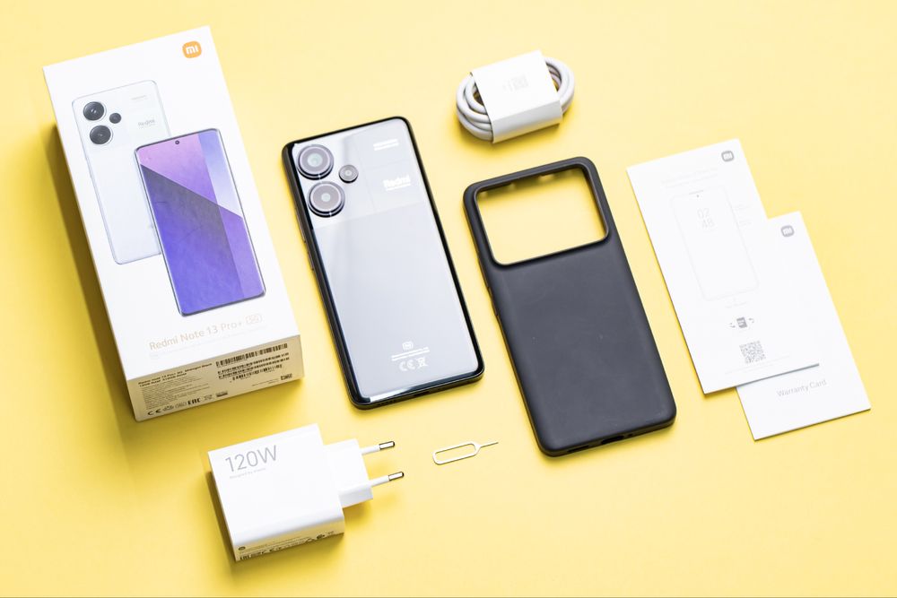 Продаётся Redmi Note 13 Pro+ 5g 12/512gb Black в идеальном состаяние