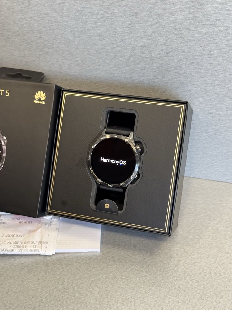 Продавам Huawei Watch GT5 гаранция