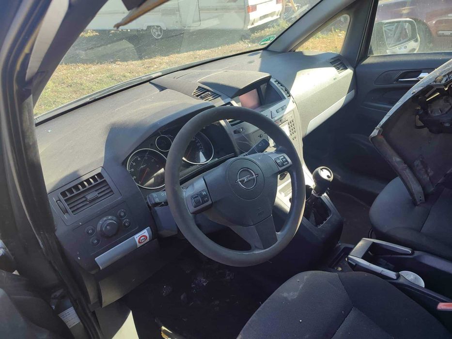 Опел Зафира Б 1.6 метан НА ЧАСТИ