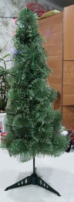 Продам пушистую ёлочку