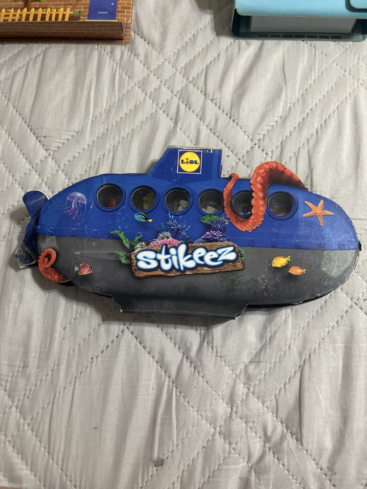 Картонени Албуми Stikeez