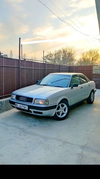 AUDI B4 машина авто достойное
